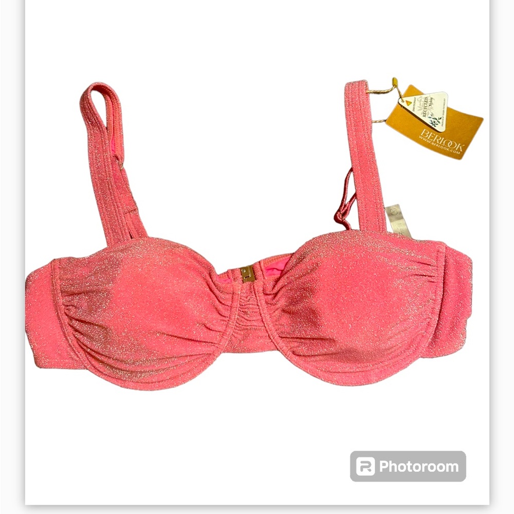 Swimsuit top NWT
